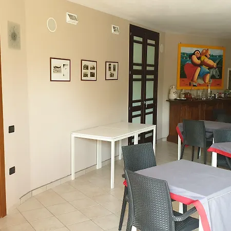 Bed & Breakfast Alfa Due Mr.a. 3*